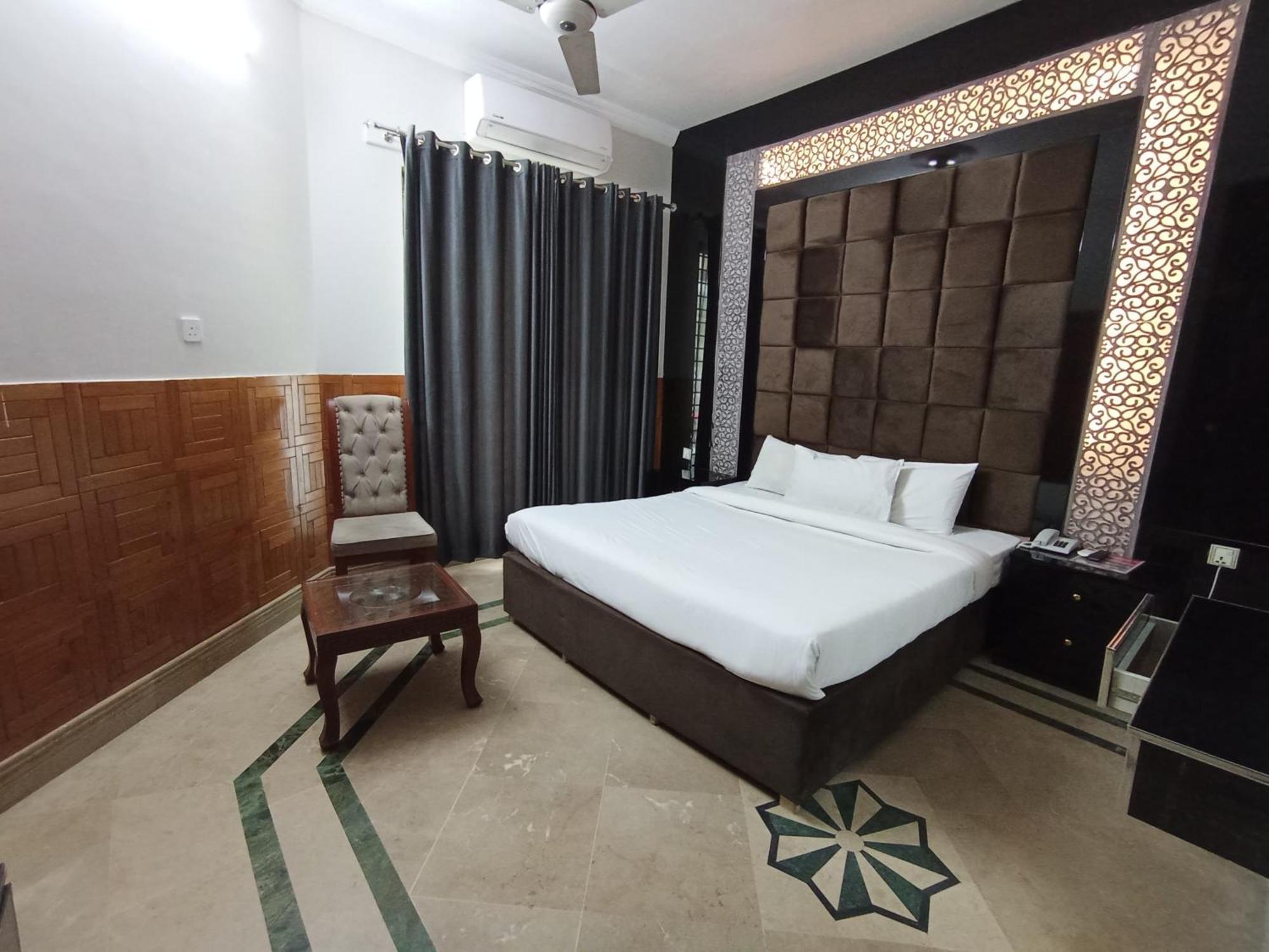 Hayat Grand Guest House Islamabad Bagian luar foto